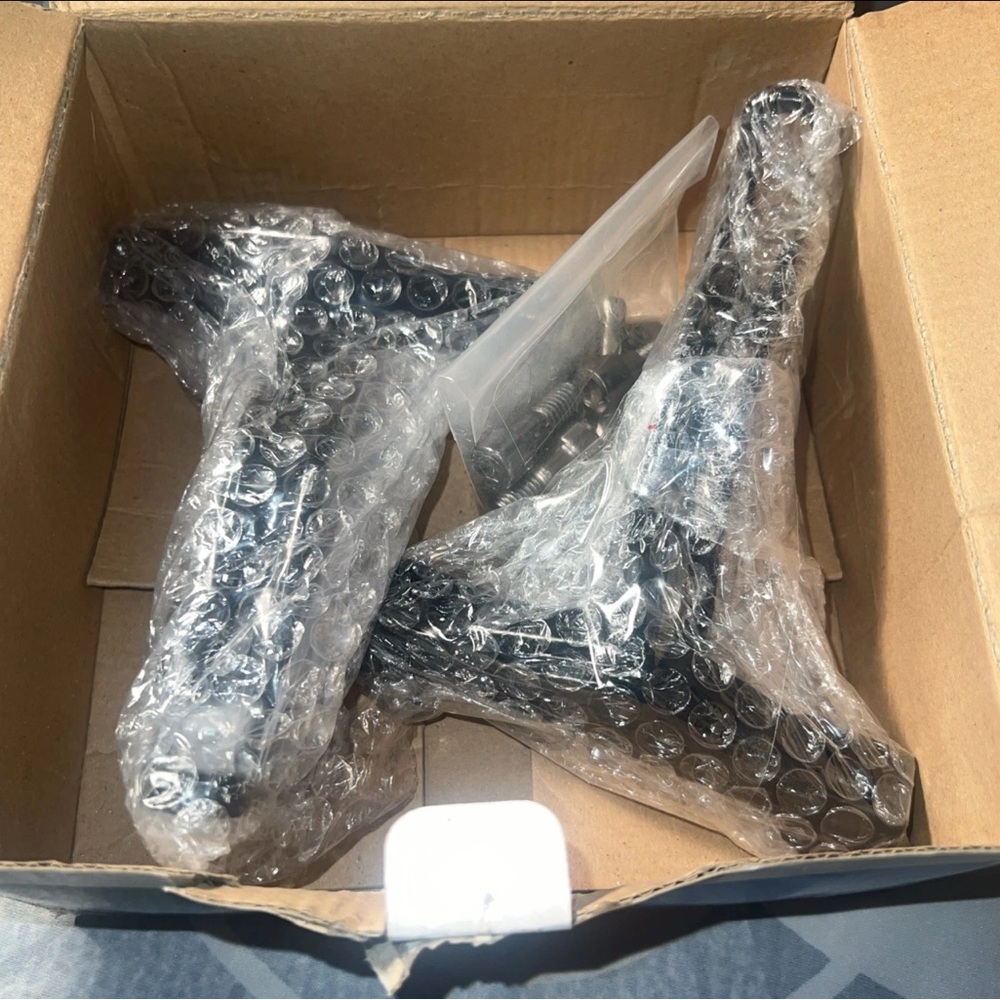Harley Davidson passenger foot pegs
